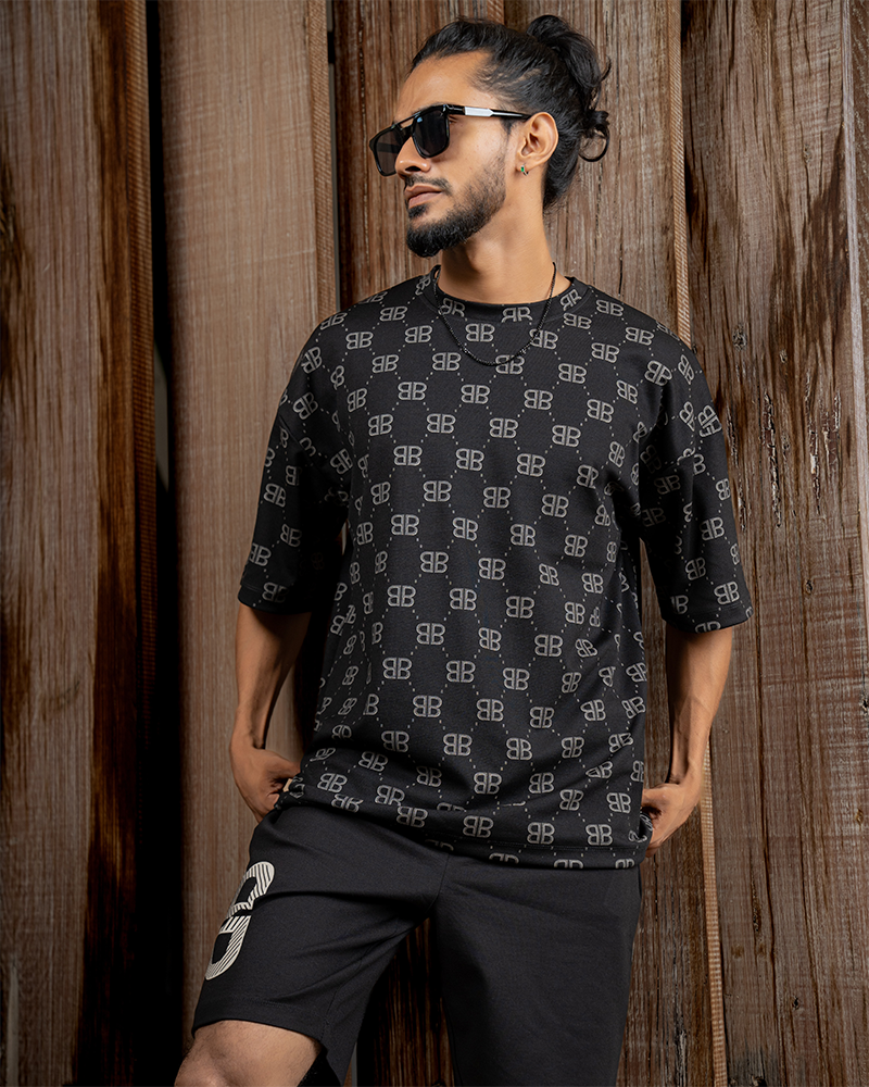 Relaxed Fit Essential